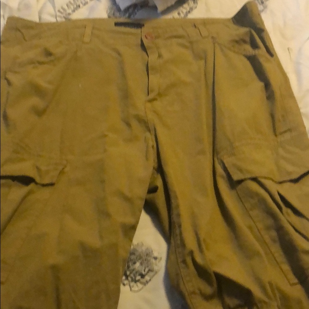 Men cargo shorts